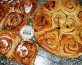 A picture of step 18 of Cinnamon roll 2.
