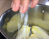Foto del paso 2 de la receta: Endivias gratinadas con bechamel