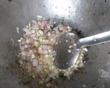 A picture of step 1 of Spicy Thai veg Noodles.
