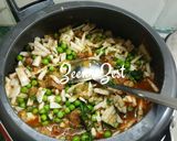 A picture of step 3 of Shalgam Matar Gosht.