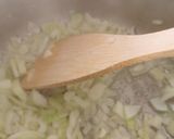 Krumplileves sonkával recept fázis 1 fotója