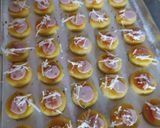 Foto langkah ke 4 dari resep Pizza cookies (Eggless) kukis kekinian.