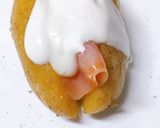 Foto del paso 4 de la receta Patata al horno con salmón y crema agria!
