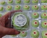 Foto langkah ke 5 dari resep Bolu pandan keju.