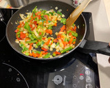 Foto del paso 3 de la receta: Empanada de pollo