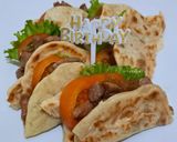 Foto langkah ke 6 dari resep Roti Pita Lipat Isi Ayam Lada Hitam.