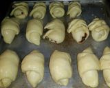 Foto langkah ke 5 dari resep Overnight Soft Bun.
