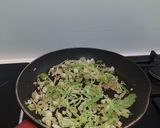 Foto del paso 2 de la receta: Fideos tostados con jamón y verdura y ajo casero