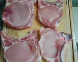 Foto del paso 1 de la receta: Costillitas de cerdo a la milanesa