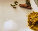 صورة لخطوة 3 من وصفة أرز الكاري بالخضروات 🍚