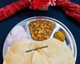 A picture of step 7 of Chole Bhature.