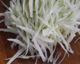 A picture of step 2 of Hakka Noodles.