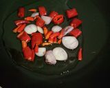 Foto langkah ke 2 dari resep Mie Sambal Gebu Gebu.