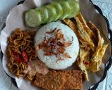 Foto langkah ke 6 dari resep Nasi Uduk Komplit.