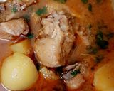 A picture of step 4 of Chicken Aloo Salan.