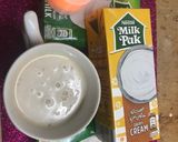 A picture of step 2 of Banana shake.
