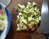 Foto del paso 1 de la receta: Budín de coliflor, vegetales y trigo burgol 🍅🫑🥦