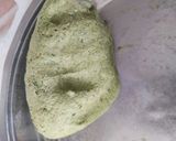 A picture of step 2 of Hariyali Lachha Paratha.