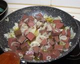 Foto del paso 2 de la receta: Sangre encebollada con tomate
