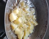 A picture of step 7 of Aloo palak with makhani gravy.