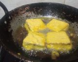 A picture of step 4 of Sandwich cheese bread pakoda.