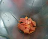 A picture of step 1 of Papaya Smoothie.