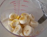 Foto del paso 1 de la receta Flan de plátano -sin azúcar y en microondas-