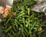 Foto langkah ke 3 dari resep Oseng Kacang Panjang.