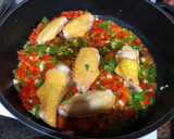 Foto del paso 2 de la receta: Arroz caldoso mar y montaña