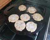 A picture of step 14 of Traditional Welsh Cakes.
