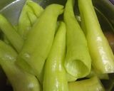 Foto del paso 2 de la receta: Ajíes en vinagre.👩🏼‍🍳