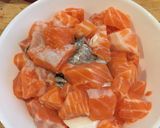 Foto langkah ke 6 dari resep Yummy salmon soup.