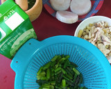 Foto del paso 1 de la receta: Merluza en salsa, con espárragos y setas. Sabroso y sano. Ideal!!!