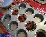 Foto del paso 6 de la receta: Magdalenas de chocolate rellenas de chocolate blanco