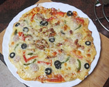 Foto del paso 2 de la receta: Pizza de gambas, pimiento y bacon