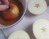 Foto del paso 5 de la receta: Manzanas asadas rellenas de cereales granola
