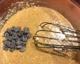 Foto del paso 4 de la receta: Budín de avena con manzana 🍏 y pasas (sin harina)