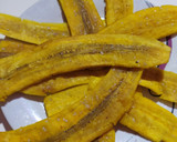 Foto del paso 1 de la receta: Tostones con bacon y queso