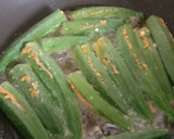 भरवा भिंडी की सब्जी (bharwa bhindi ki sabzi recipe in Hindi) रेसिपी चरण 2 फोटो