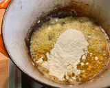 Une image de l'étape 12 de Duo de pommes de terre au lard et bouillon de sanglier.