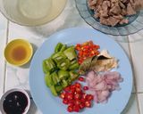 Foto langkah ke 1 dari resep Asem asem daging.