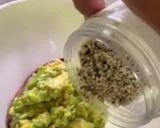 รูปขั้นตอนการทำที่ 2 ของ Avocado hummus toast ขนมปังปิ้งฮัมมุส อะโวคาโด วีแกน