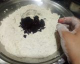 A picture of step 1 of Beetroot poori.