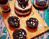 A picture of step 8 of Oats-Choco Lava Muffins.
