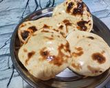 A picture of step 4 of Tandoori Roti.