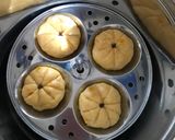 A picture of step 5 of Steamed Pumpkin (Mochi with Twist).