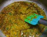 A picture of step 4 of Lehsuni Methi Paneer.
