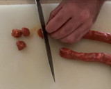 Foto del paso 1 de la receta: Macarrones con chistorra (y queso rallado gratinado)