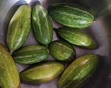 A picture of step 1 of Bharwa parwal ki sabji with besan.