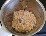 A picture of step 2 of Urad dal bonda.